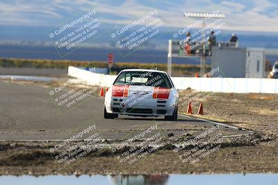 media/Nov-16-2025-CalClub SCCA (Sun) [[2975c16dfc]]/Group 6/Turn 1/